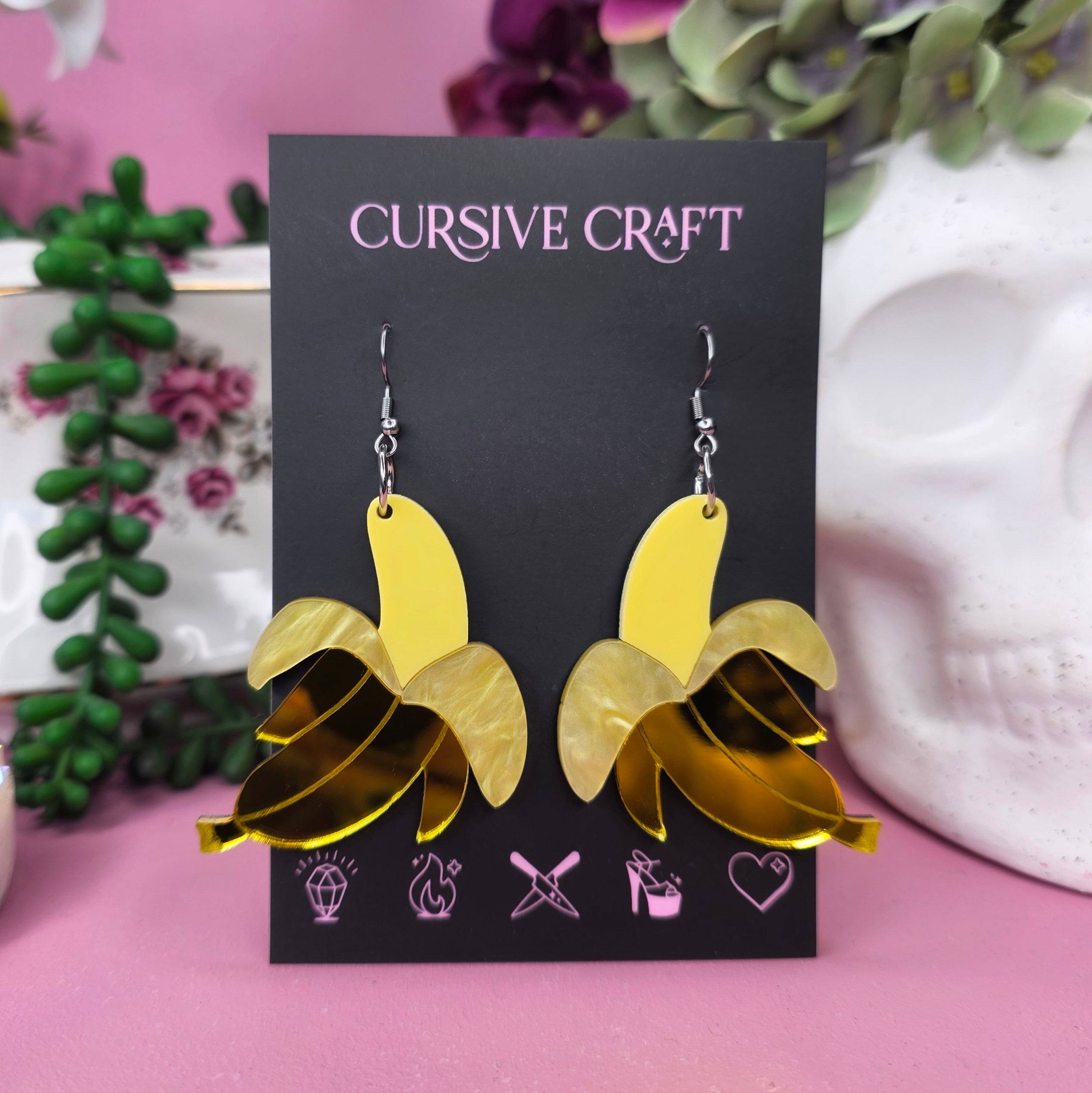 B-A-N-A-N-A-S. - Cursive Craft 