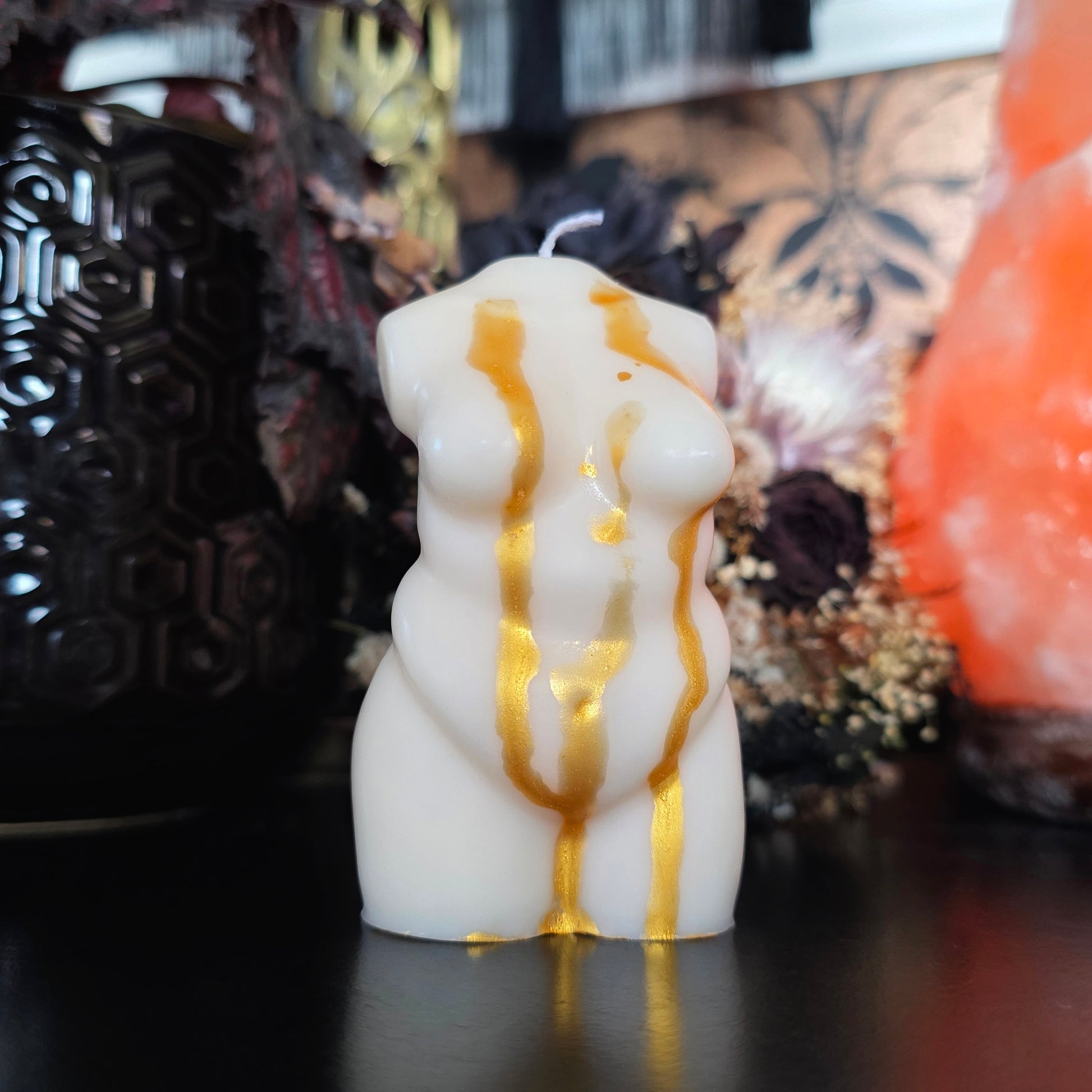 The Golden Drip – Curvy - Cursive Craft 